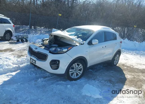 2017 Kia Sportage Lx z USA, uszkodzony, nr VIN KNDPMCAC1H7033542